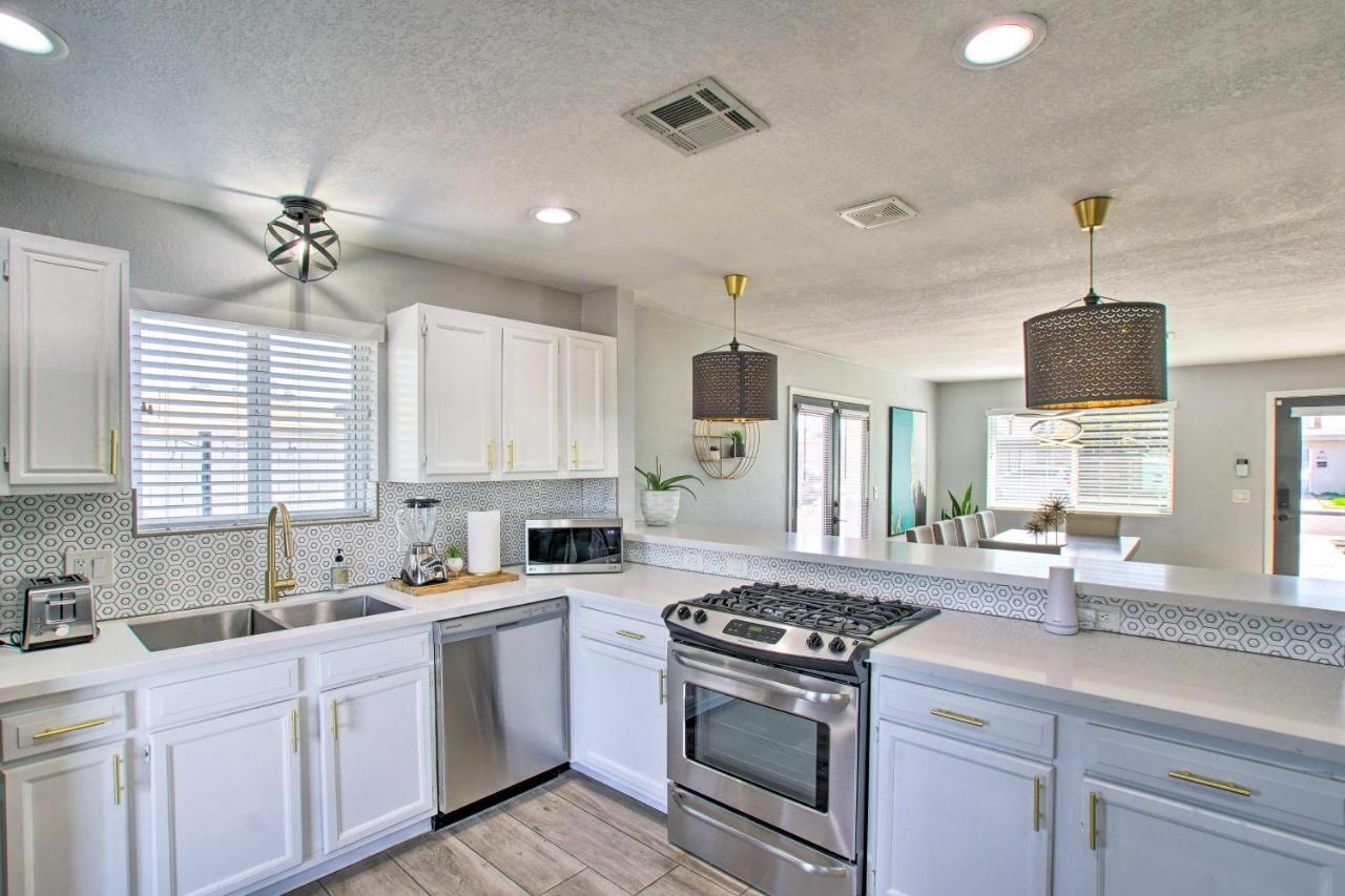 Charming Phoenix Home With Patio About 3 Miles To Dtwn! Exteriör bild