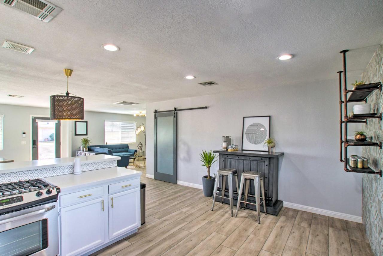 Charming Phoenix Home With Patio About 3 Miles To Dtwn! Exteriör bild