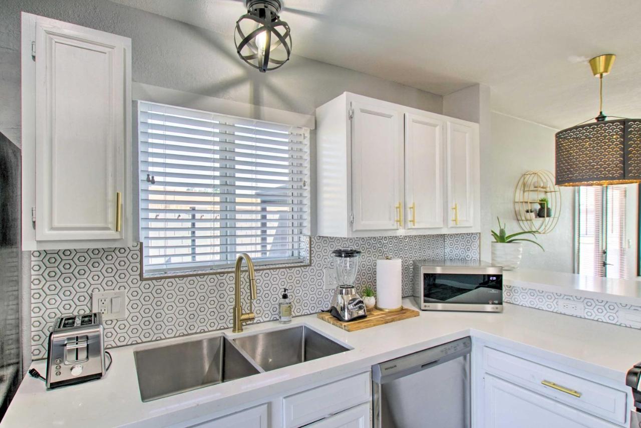 Charming Phoenix Home With Patio About 3 Miles To Dtwn! Exteriör bild